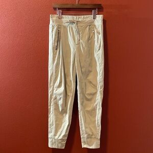 Athleta Women’s The Trekkie North Jogger Athletic Lightweight Comfy Jogger‎